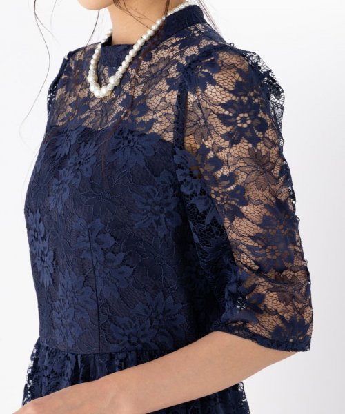Aimer  プチハイネック袖付き花柄レースフィット&フレアドレス　ネイビー/L