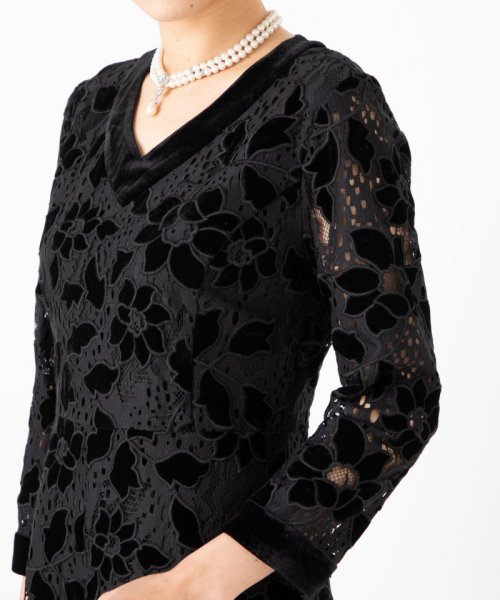 GRACE CONTINENTAL  グレースコンチネンタル　ベロア刺繍ドレス　ブラック/M-L