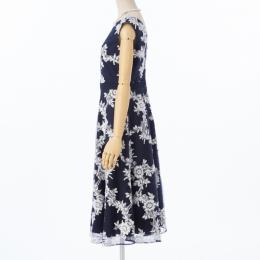 GRACE CONTINENTAL  グレースコンチネンタル　レースフラワー刺繍ドレス　ネイビー/M-L