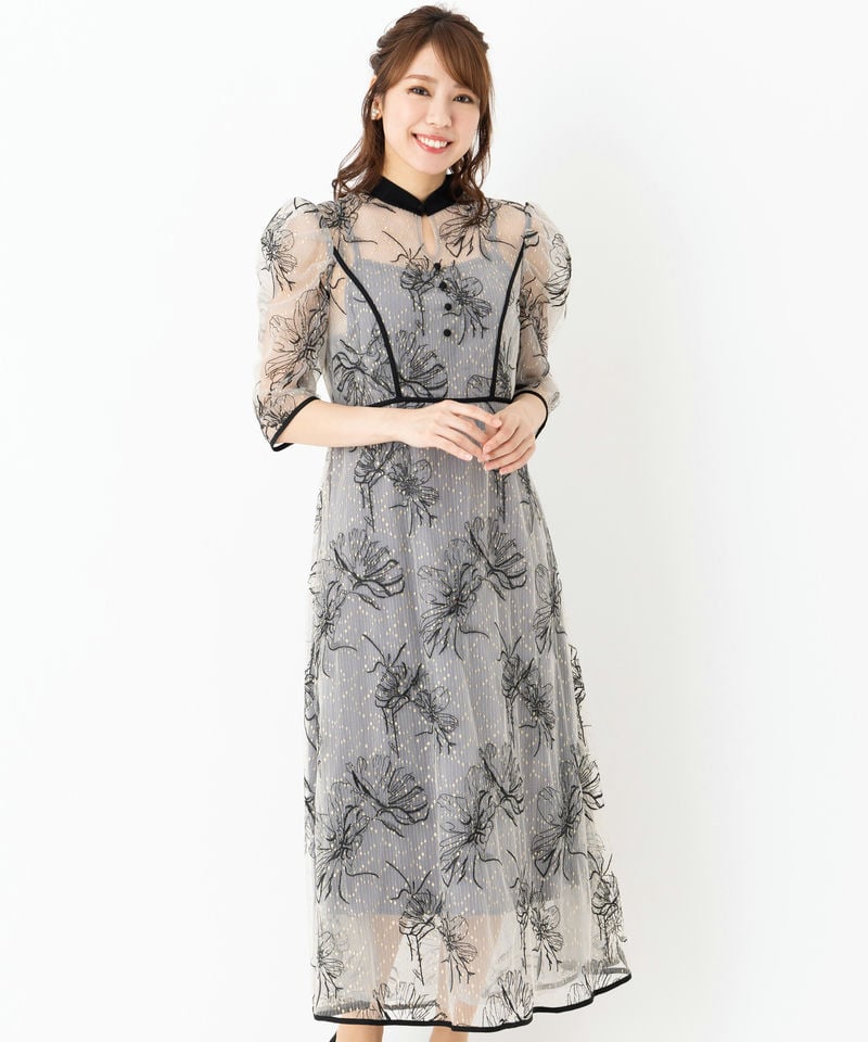Leja 花柄刺繍ドレス