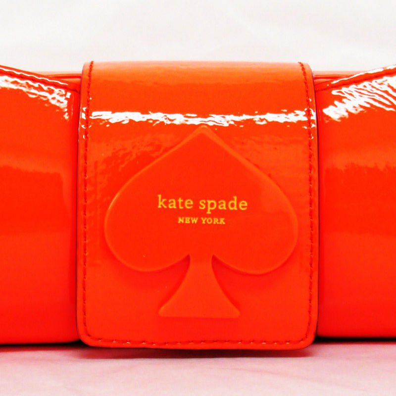 Kate spade ケイトスペード エナメルリボンクラッチバッグ オレンジ